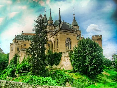 Bojnice Castle - The Most Spectacular Castle in Slovakia ...