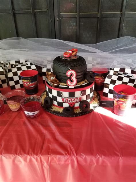 lightning Mcqueen party ideas | Lightning mcqueen party, Birthday ...