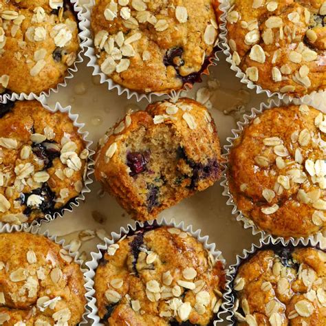 Healthy Breakfast Muffins {Blueberry & Oat}