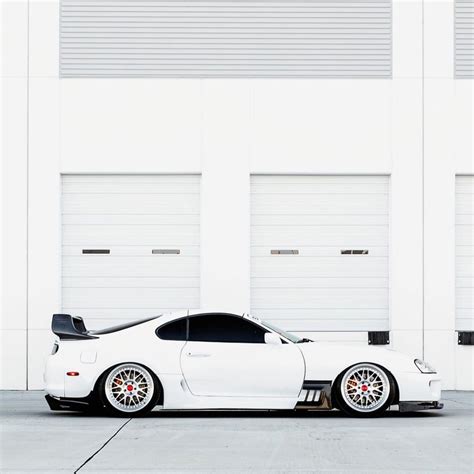 Toyota Supra MKIV : carporn