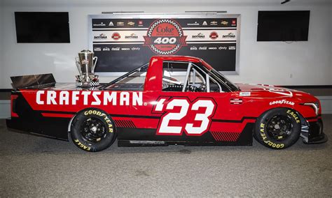 Craftsman returns as NASCAR's Truck Series title sponsor | 15 Minut...