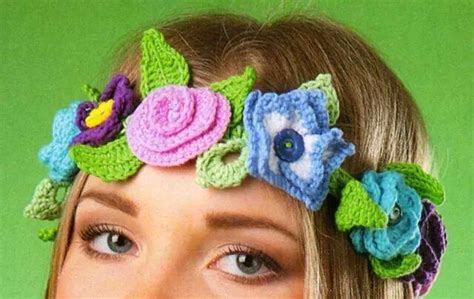 Crochet Headband with Flowers ⋆ Crochet Kingdom