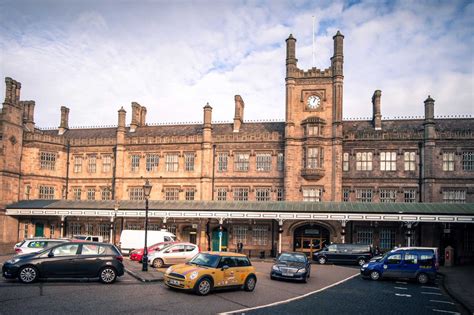 Shrewsbury railway station in Shrewsbury | englandrover.com