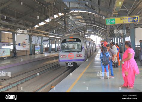 Kalkaji mandir metro station hi-res stock photography and images - Alamy