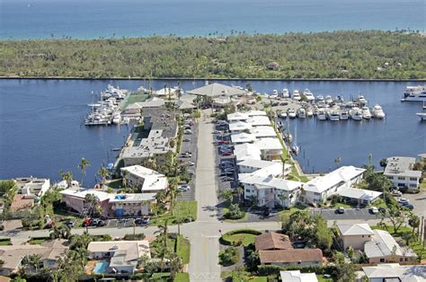 Coral Ridge Yacht Club slip, dock, mooring reservations - Dockwa