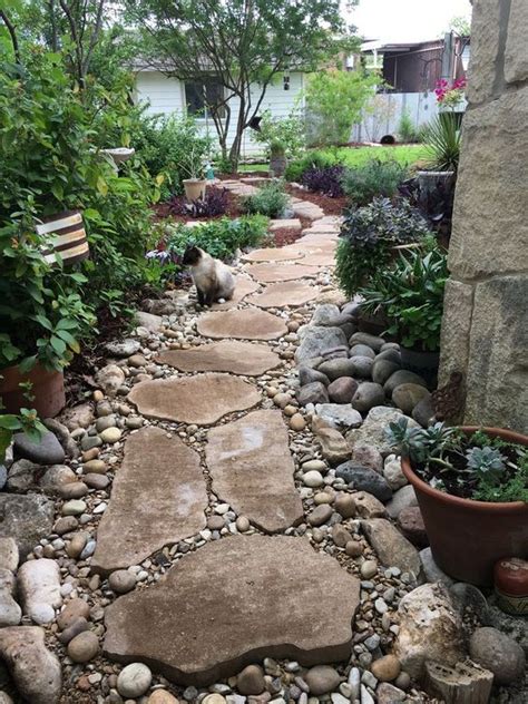 56 Awesome Garden Stone Paths - DigsDigs