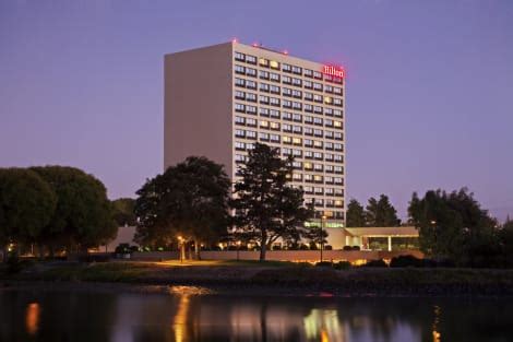 Hilton San Francisco Airport Bayfront Hotel (Burlingame) from £141 ...