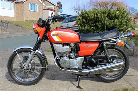 Restored Suzuki GT380 - 1973 Photographs at Classic Bikes Restored ...