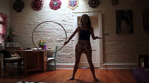 Hula Hoop Tricks :: Hula Hooping Headquarters