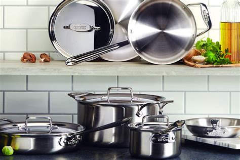 10 Best Stainless Steel Cookware Sets (2022)