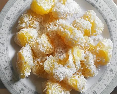 Pichi-Pichi Recipe: Cassava with coconut & cheese fiesta food