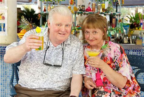 Kenny Ireland dead: Benidorm star dies aged 68 after losing cancer ...