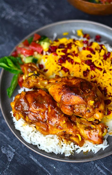 Yammie's Noshery: Persian Saffron Chicken {Zereshk Polo Ba Morgh}