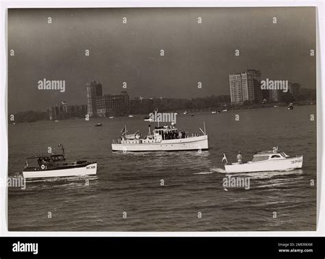 Photograph of Vessels at Detroit Yacht Club Stock Photo - Alamy