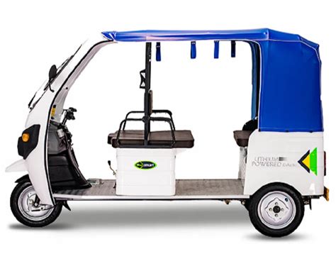 Kinetic Safar Smart E Rickshaw at Rs 223000/piece | Kinetic Green Auto ...