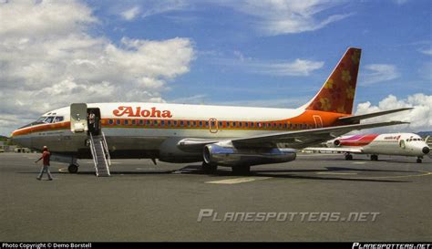 N70724 Aloha Airlines Boeing 737-297(A) Photo by Demo Borstell | ID ...