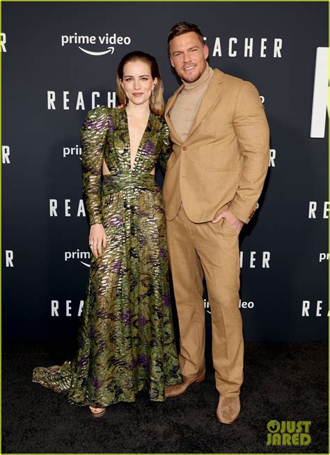 Alan Ritchson is Joined by Wife Catherine at 'Reacher' Series Premiere ...