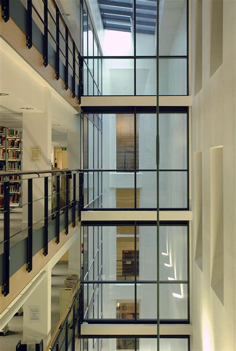 Birkbeck College University of London - ECE Architecture