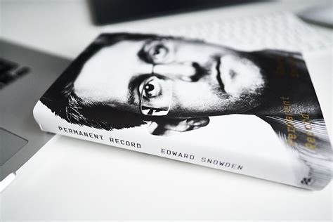 Book review: Permanent Record by Edward Snowden | pawelgrzybek.com