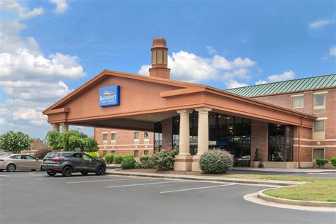 Baymont by Wyndham Knoxville/Cedar Bluff | Knoxville, TN Hotels