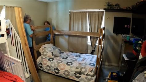 'Sleep in Heavenly Peace' non-profit builds bunk beds from scratch for ...