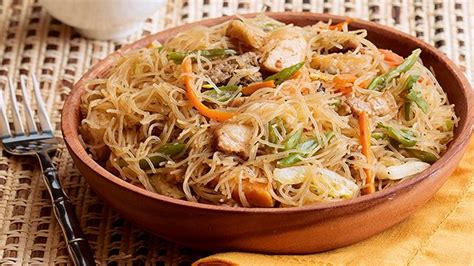 Easy Pinoy Pancit Bihon Recipe