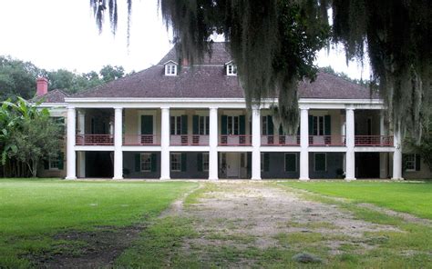 6 River Road Plantations to Tour - Louisiana Bed and Breakfast Association