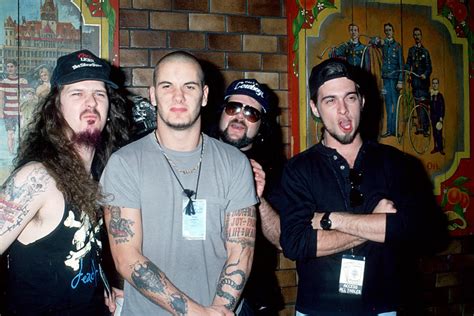 Ex-Pantera Bassist Rex Brown Comments on Vinnie Paul's Death