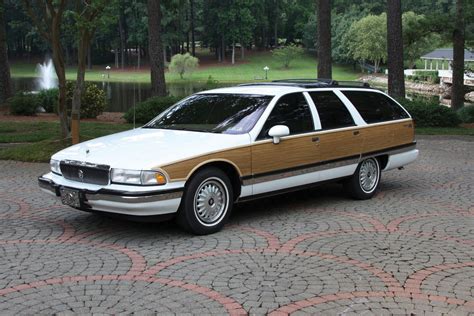 10 Coolest Sleeper Cars From The '90s You Can Buy For Peanuts