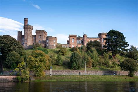 Inverness-Castle ⋆ We Dream of Travel Blog