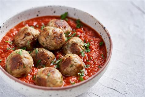 Jamie Oliver's Tuna Meatballs recipe | HotCooking