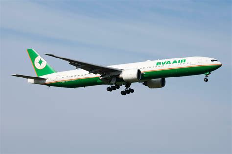 EVA Air Boeing 777-300ER B-16707 passenger plane arrival and landing at ...