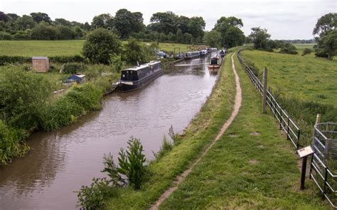 Macclesfield Canal from Bridge 86 © Kim Fyson cc-by-sa/2.0 :: Geograph ...