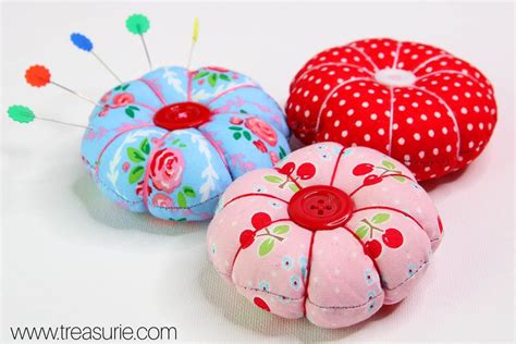 DIY Pin Cushion - Cute Pincushion Tutorial | Diy pin cushion, Pin ...