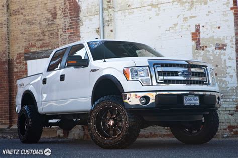 Lifted 2014 Ford F-150 with MO962 Wheels | Krietz Auto