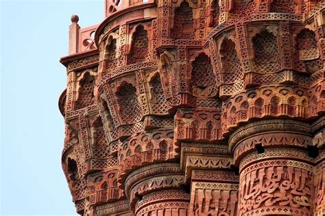 File:Details of the balcony, Qutub Minar, at Qutb Complex, Delhi, India ...