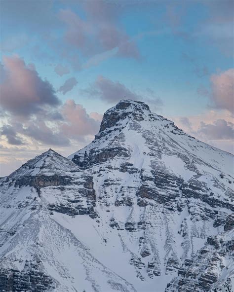 Mountain with snow cap during daytime photo – Free Nature Image on Unsplash