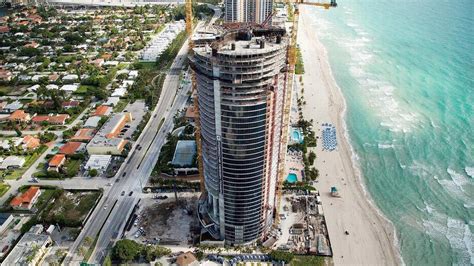 Developer unveils car elevator for Porsche Design Tower | Miami Herald