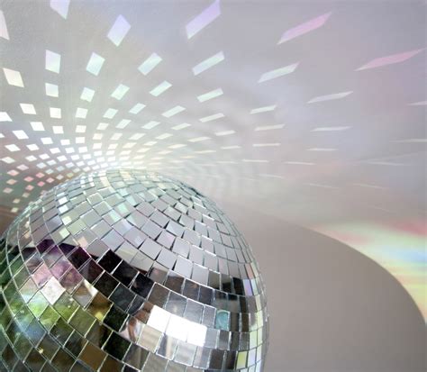 🔥 [67+] Disco Ball Wallpapers | WallpaperSafari