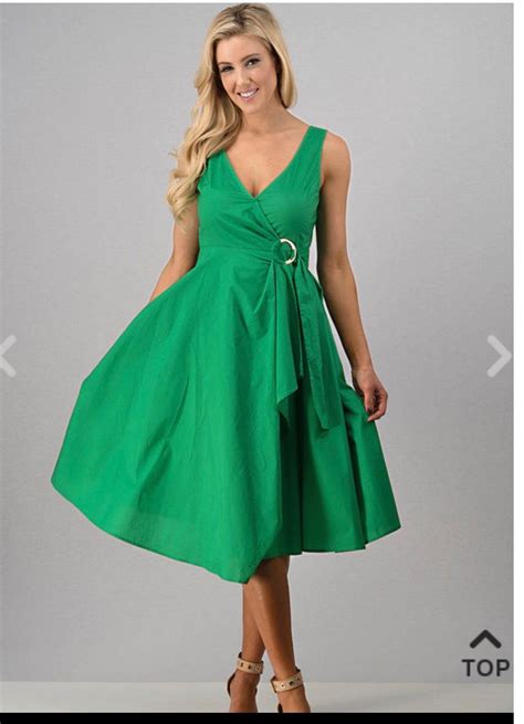 Kelly Green Retro Dress | Dresses, Retro dress, Flare skirt