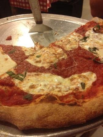 Lombardi's pizza NY Restaurant New York, Restaurant Review, Order ...