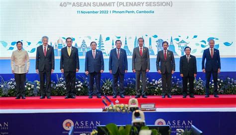 40th ASEAN Summit Plenary Session – Presidential Communications Office