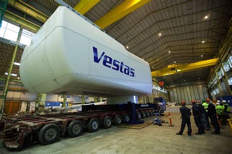 The prototype nacelle for the Vestas V164 8MW offshore wind turbine ...