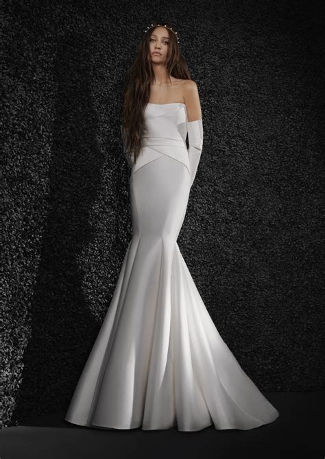 Strapless Mermaid Wedding Dress | Kleinfeld Bridal