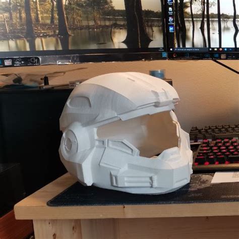 STL file Halo Reach Noble 6 Helmet print ready 😇・3D printable model to ...