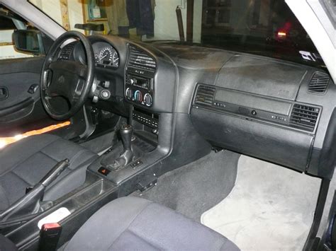 BMW E36 coupe dashboard retrofit - jaroslavklima.com