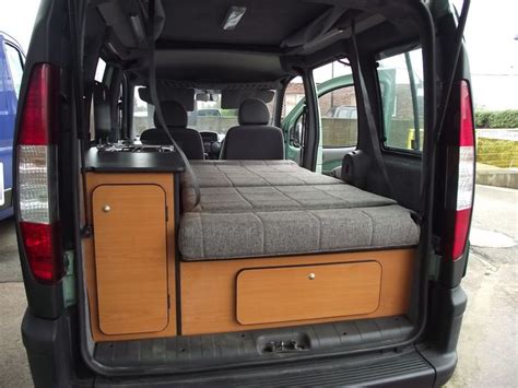 Fiat-Doblo-Mini-Tour-Campervan | Kombi home, Barraca acampamento, Barraca