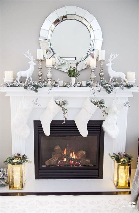 30+ Decorating Fireplace Mantels For Christmas