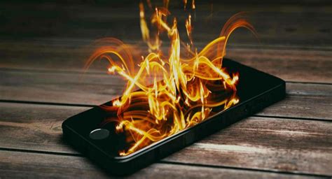 Why do iPhone 12 Get Hot? How to fix overheating issues? - ESR Blog