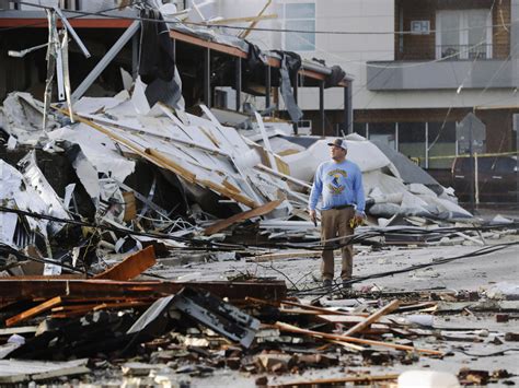 Tornadoes In Tennessee Kill At Least 24, Cause Widespread Damage In ...